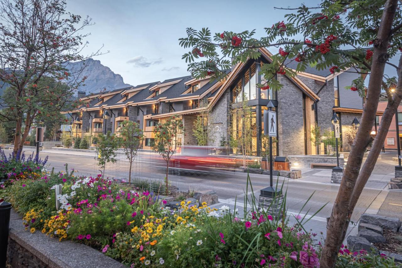 Peaks Hotel And Suites Banff Kültér fotó