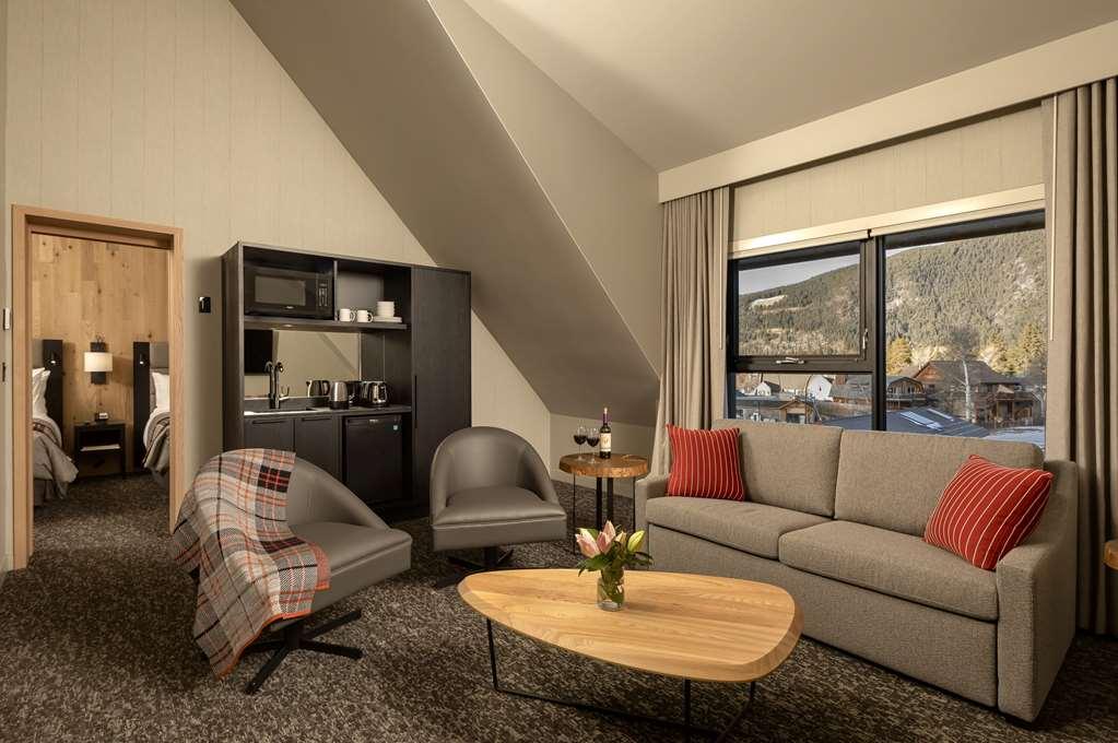Peaks Hotel And Suites Banff Szoba fotó